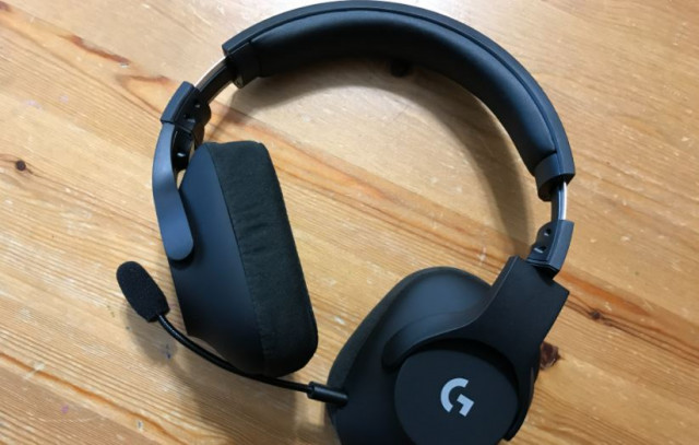 Jangan Salah Sebut Lagi, Ini Beda Earphone Headphone Handsfree dan Headset