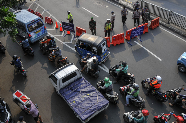 Potret Lengang Sejumlah Titik di Jalanan selama PPKM Darurat
