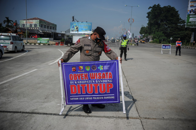 Potret Lengang Sejumlah Titik di Jalanan selama PPKM Darurat