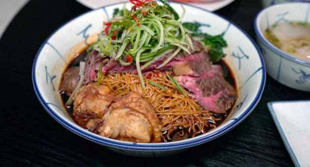 Ini 7 Makanan Halal Terenak di Kampung Glam Singapura