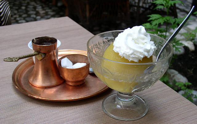 Menu Idul Adha dari Manca Negara, Warga Bosnia Santap Puding
