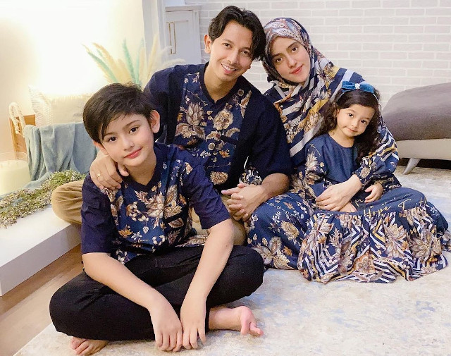 Anak Selebritas yang Memiliki Hafalan Al Qur'an Sejak Dini