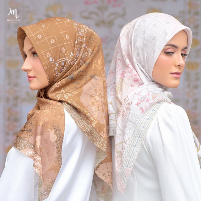 Intip Koleksi Mazu Scarf yang Bikin Marini Zumarnis Cantik Tiada Tara