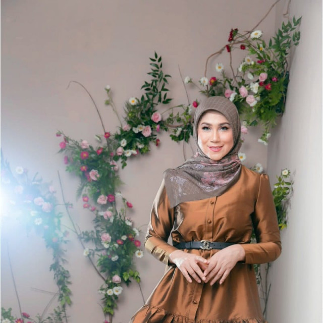 Intip Koleksi Mazu Scarf yang Bikin Marini Zumarnis Cantik Tiada Tara