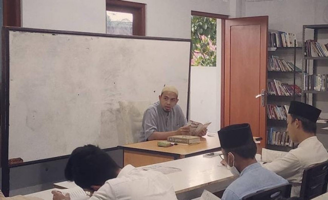 Dr Muhammad Ardiansyah, Ulama Muda yang Mempertahankan Tradisi Ngaji ala Betawi