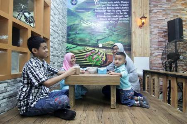 Dikelola Secara Syariah, Kafe di Makassar Ini Disukai Non Muslim