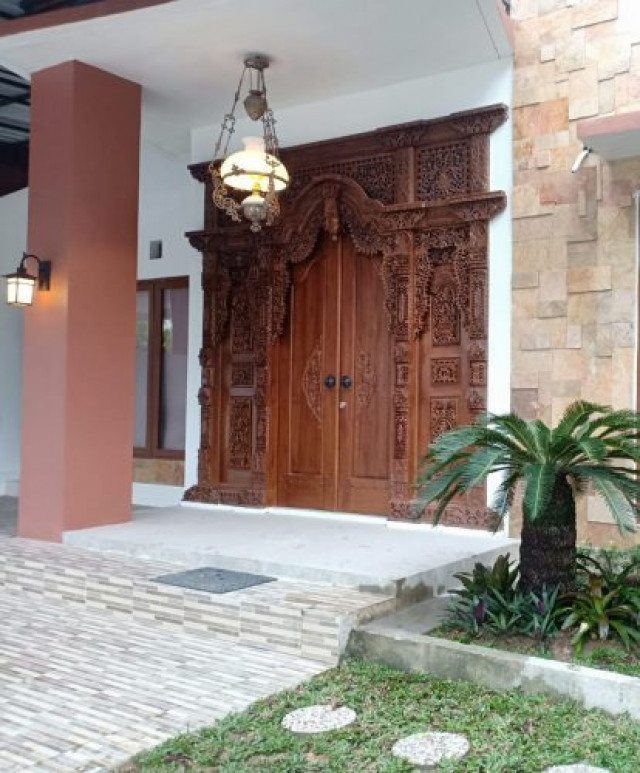 Hadirkan Rumah Modern dengan Sentuhan Tradisional Memikat