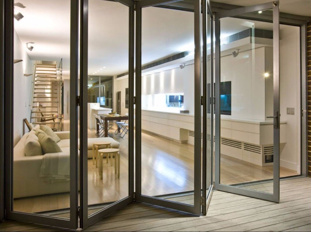 5 Inspirasi Pintu Geser untuk Interior Hemat Ruang