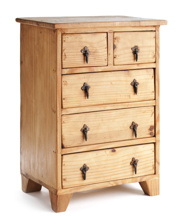 5 Kayu Bahan Perabot yang Tak Kalah Memikat dari Jati