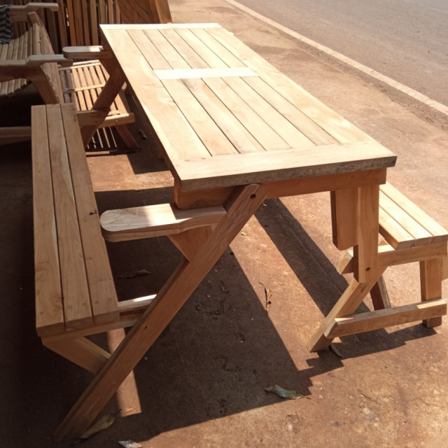 Inspirasi Kursi Taman untuk Dekorasi Outdoor Maksimal