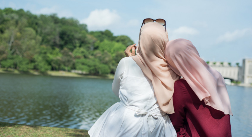 7 Selebritas Ini Berjilbab di Usia Muda, Inspiratif Banget!