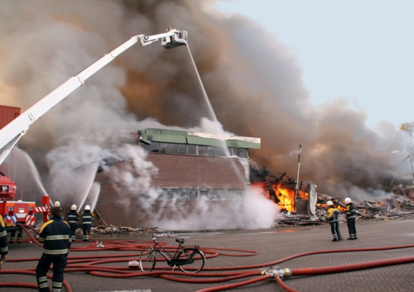 Swalayan Tip Top, Kekuatan Iman dan Kepercayaan Atas Taqdir Allah (Habis)