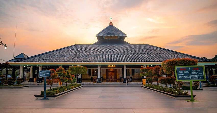 Napak Tilas Jejak Wali Songo di Demak