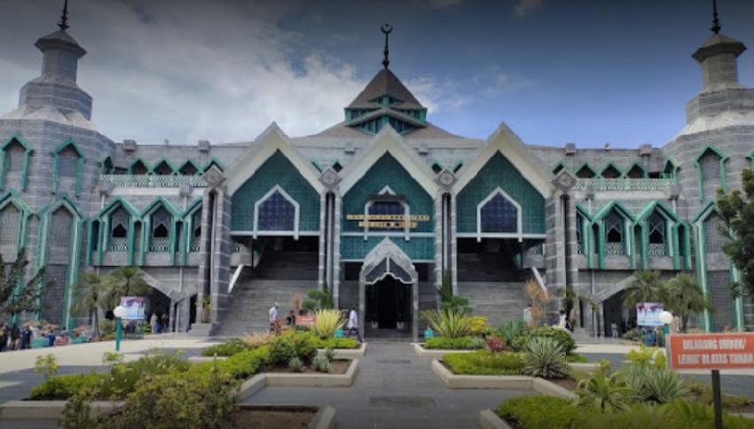 Masjid Jamik dan Masjid Agung Berbeda, Ini 8 Jenis Masjid di Indonesia