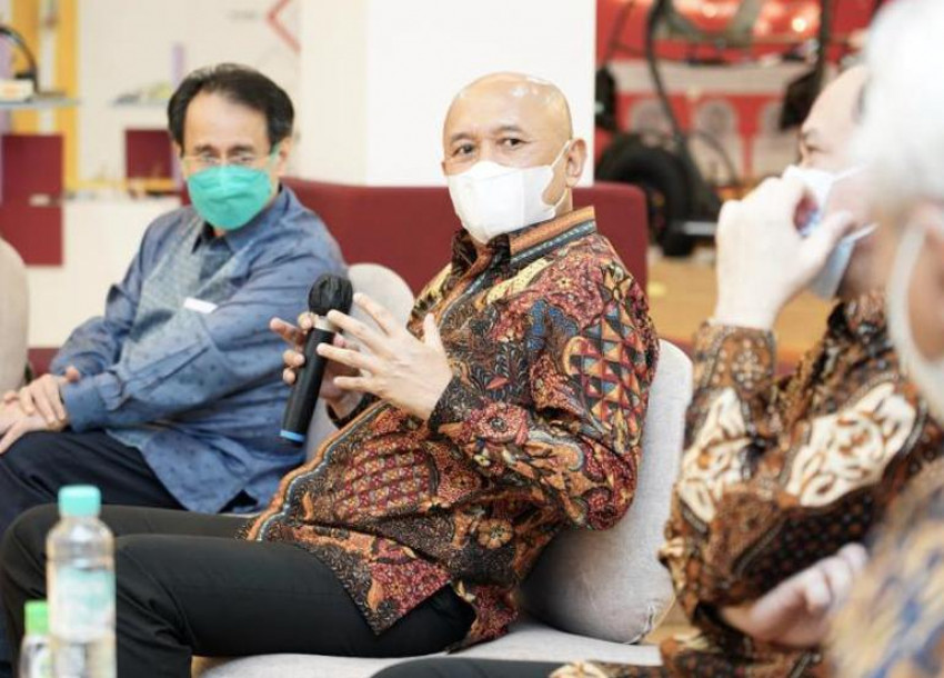 Pulihkan Kesehatan dan Ekonomi, KemenKopUKM Gencarkan Vaksinasi bagi UMKM dan Koperasi