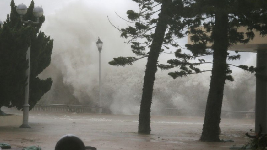 2 Bandara Internasional di Shanghai Tutup akibat Topan In-Fa