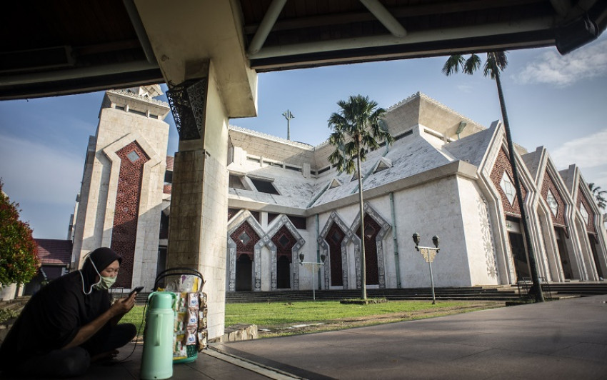 5 Aktivitas Terlarang di Masjid, Nomor 4 Bikin Geger dan Viral