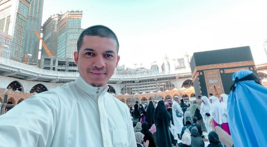 Terus Ikhtiar, Irwansyah Donorkan  Darah untuk Kesembuhan Ibunda