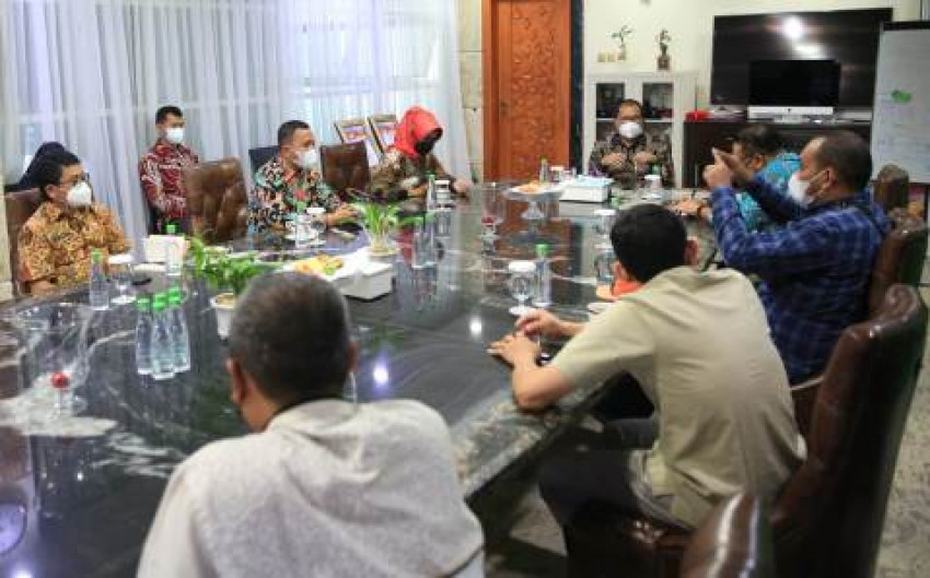 Perkuat UMKM, Wali Kota Makassar Ajak Pelaku Usaha Bangun Jejaring Sosial