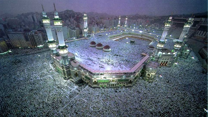 Kisah Nyata, Pemuda Nasrani Masuk Islam karena Shaf Shalat