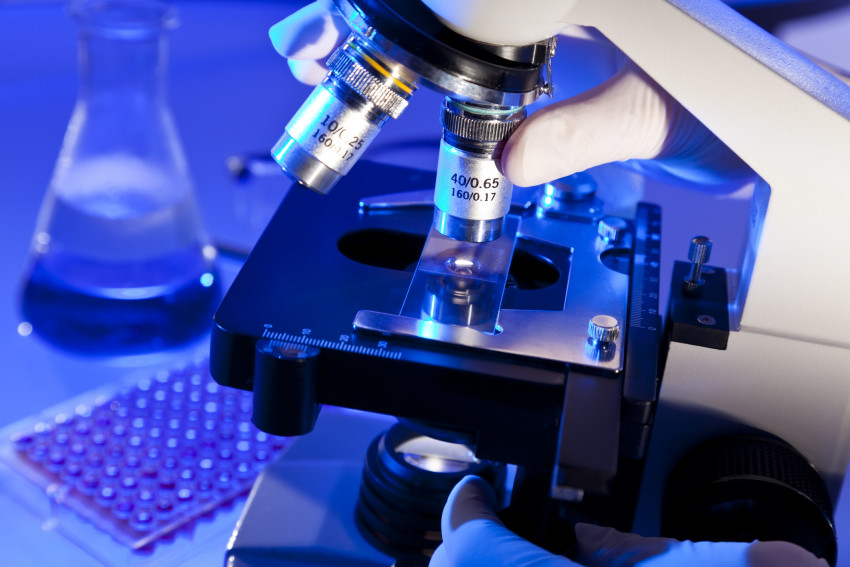 Vaksin Moderna Diprioritaskan bagi Tenaga Kesehatan dan Ibu Hamil