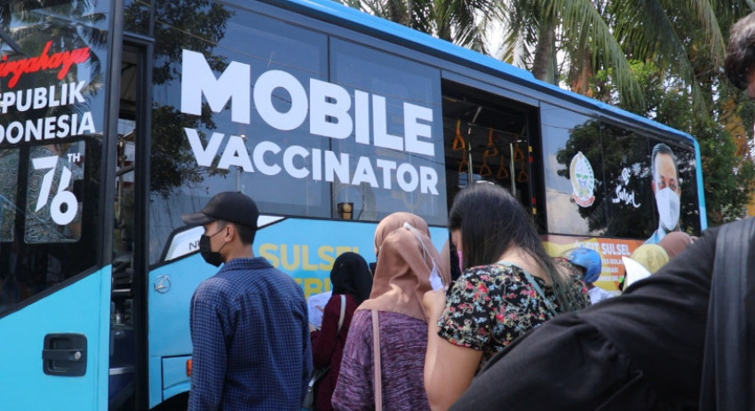 Warga Sulsel Padati Layanan Vaksin Drive Thru Mobile Vaccinator