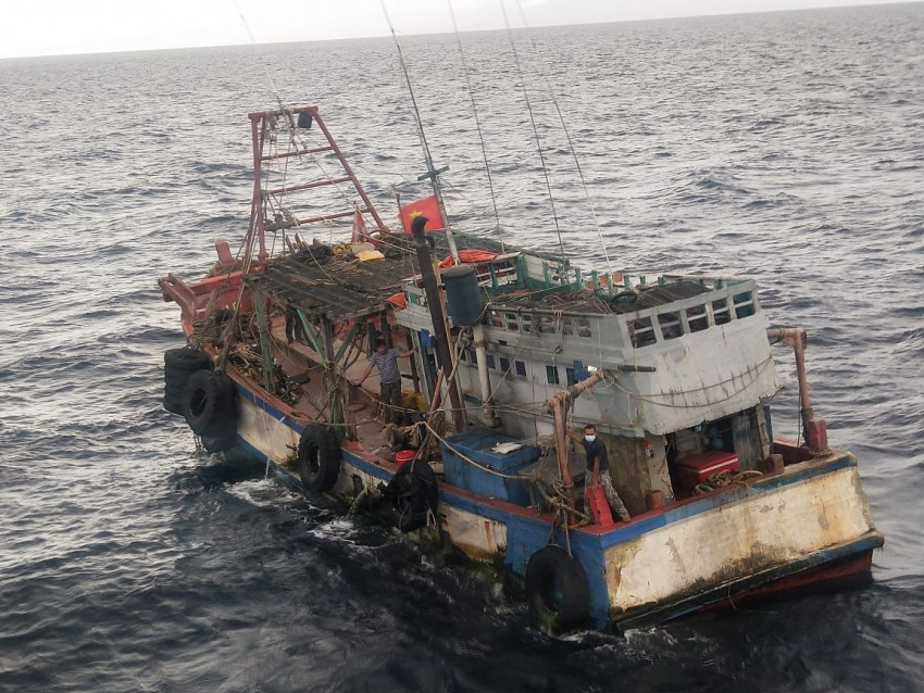 KKP Tangkap Dua Kapal Asing Pelaku Illegal Fishing di Natuna