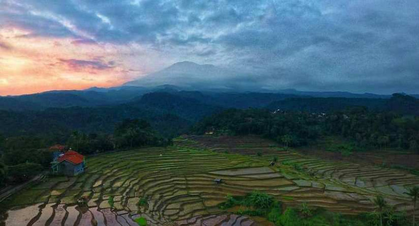 Keajaiban Alam di Desa Wisata Bantaragung Majalengka
