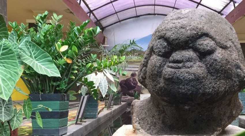 Jelajah Museum Balaputra Dewa, dari Taman Megalith hingga Rumah Ulu