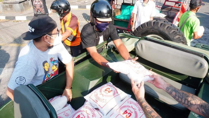 Bagasi Beras, Manfaatkan Bagasi Mobil untuk Saling Berbagi