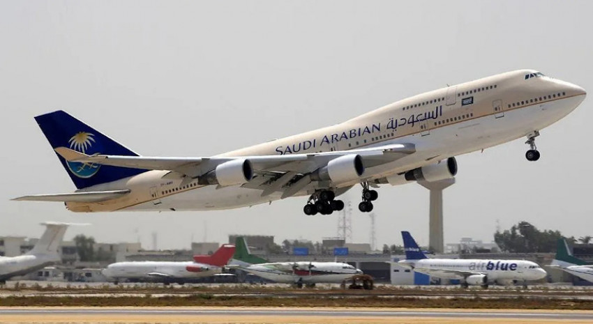 Saudi Airlines Tolak Calon Penumpang Belum Divaksin