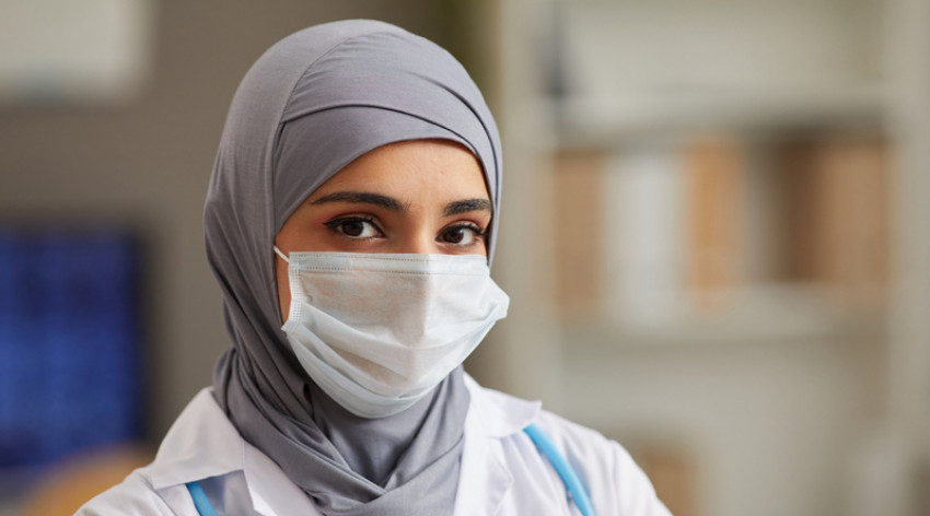 November, Singapura Bolehkan Perawat Muslim Pakai Hijab