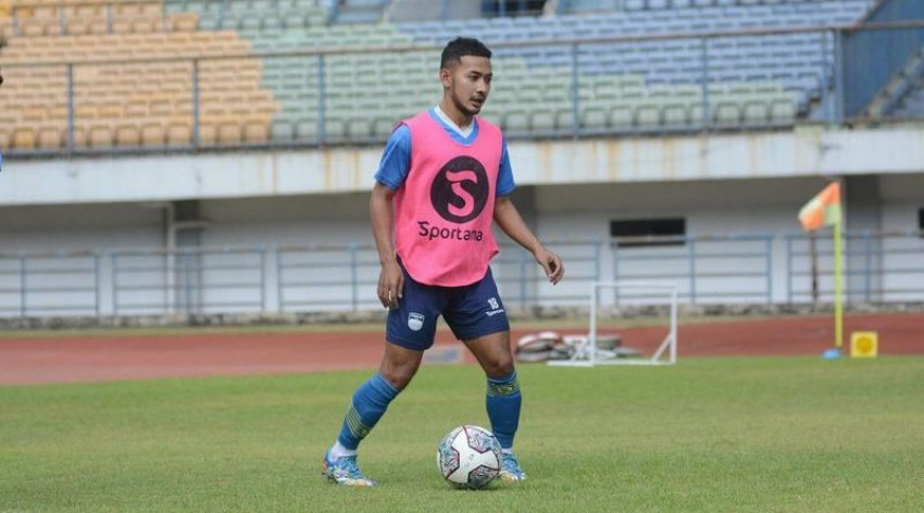 Pelatih Persela Fokus Kembalikan Performa Gian Zola