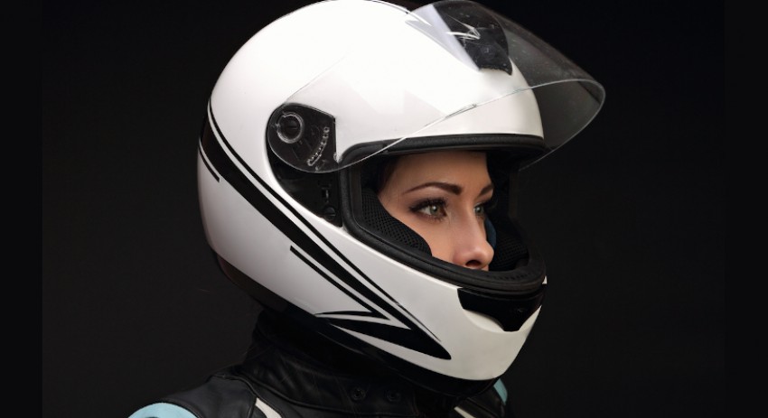 Kiat Memilih Helm Nyaman yang Pas di Kepala