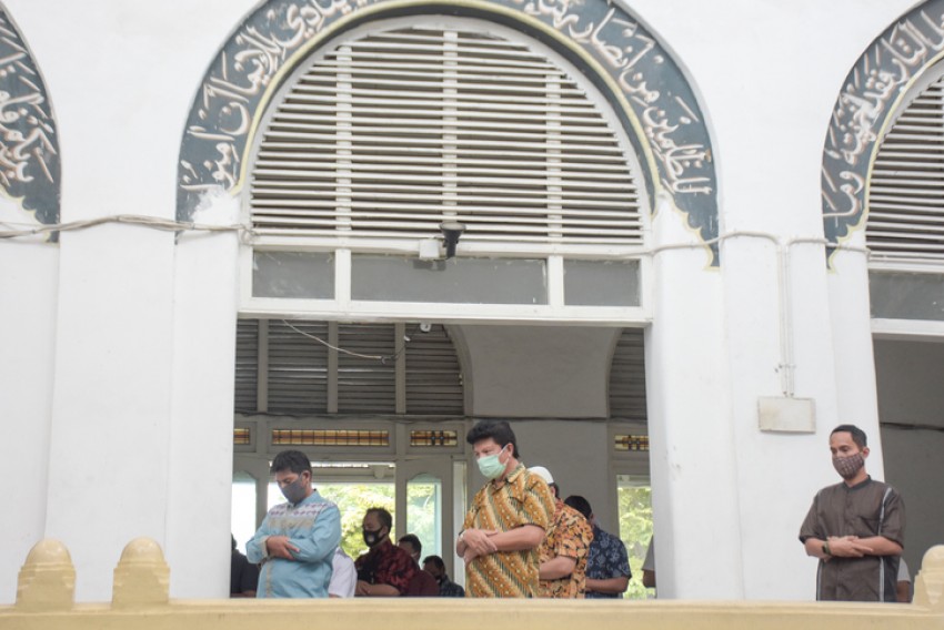 Tertinggal Rakaat Shalat Jum'at? Begini Hukumnya