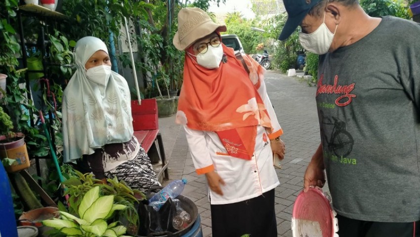 Kader Lingkungan di Surabaya Edukasi Warga Pemanfaatan Sampah