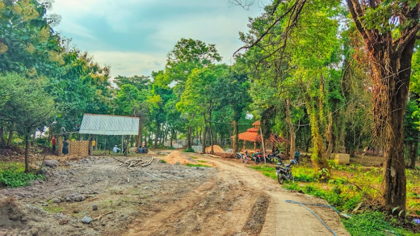 Pesantren Ini Ada di Tengah Hutan, Santri Menyatu dengan Alam