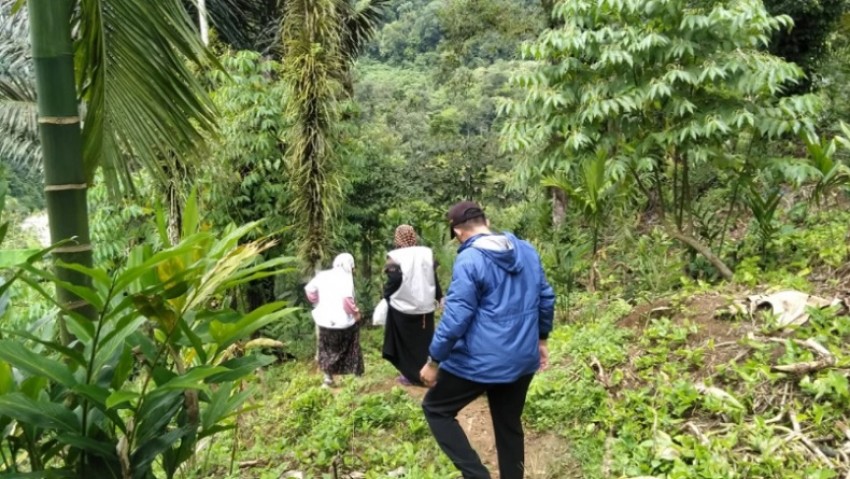 Komunitas PHYC Operasi Medis Gratis di Desa Terisolasi