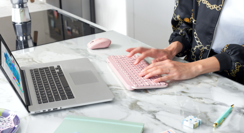 Maksimalkan Potensi Kreatif dengan Keyboard Nirkabel Minimalis Terbaru