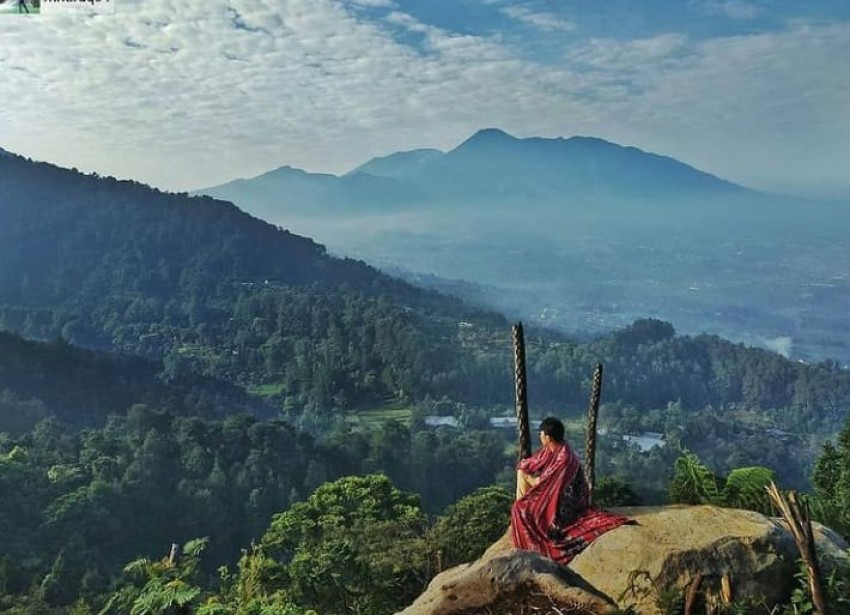 Ini Lokasi Trekking di Bogor dengan Pemandangan yang Memikat Hati