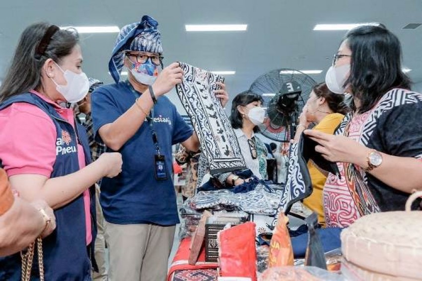 Gairahkan Pariwisata dan Ekraf, Sandiaga Uno Canangkan #TorajaPariwisataBangkit