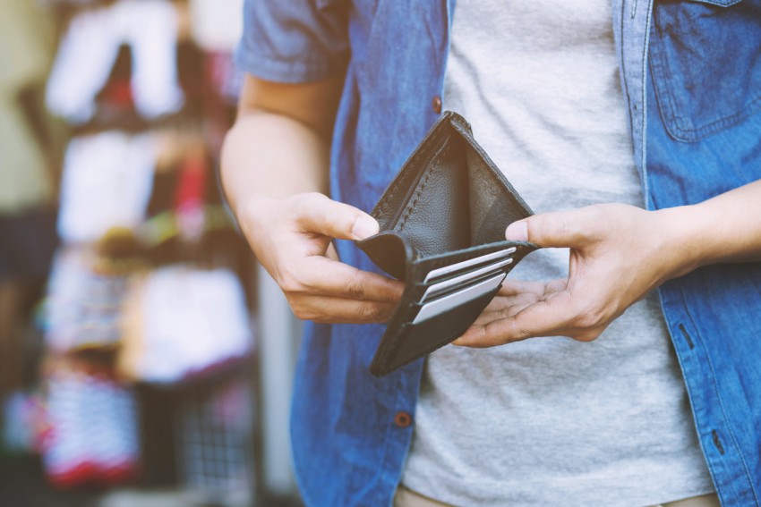 Bagaimana Bentuk Perhatian Al-Qur'an terhadap Utang Piutang?