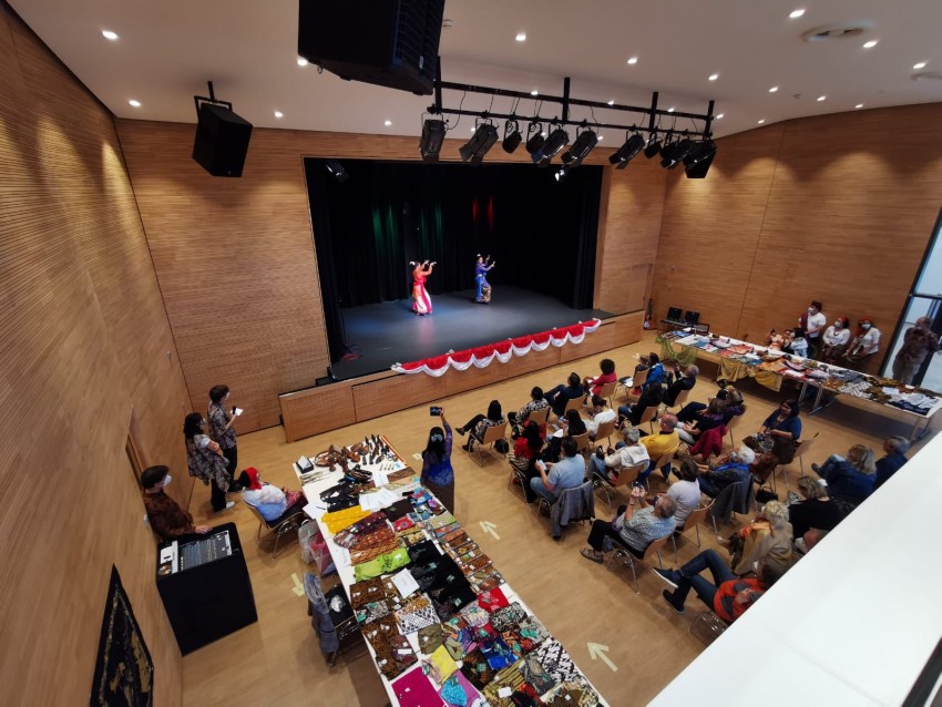 Tari Bajidor Kahot dan Tor-Tor Ramaikan Pekan Budaya di Jerman