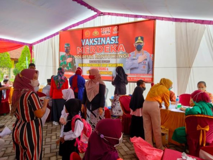 Masyarakat Adat Osing Banyuwangi Buktikan Vaksinasi Aman dan Sehat
