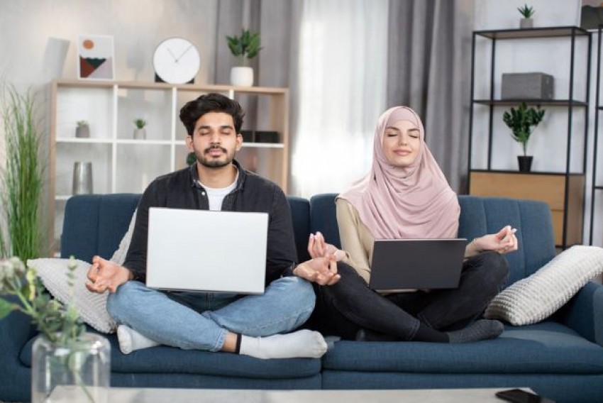 5 Cara Meditasi Islam yang Bisa Memberi Ketenangan Pikiran