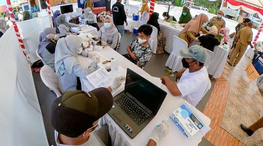 73 Juta Penduduk Indonesia Terima Vaksin Covid-19 Dosis Lengkap