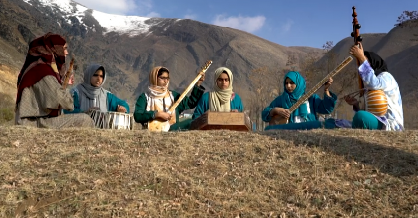 Yemberzal, Band Perempuan yang Hidupkan Lagi Musik Sufi di Khasmir