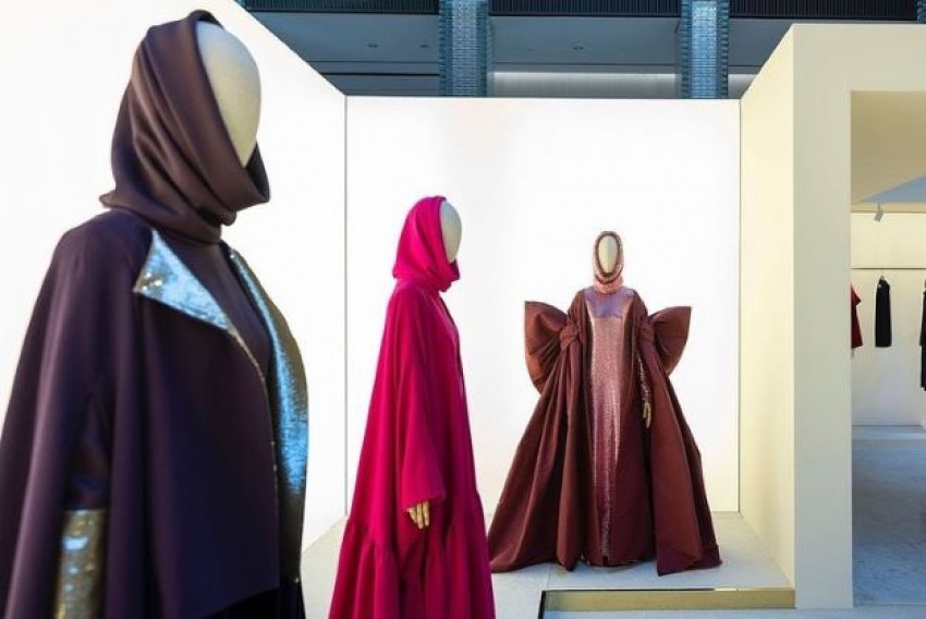 Rumah Mode Valentino Luncurkan Koleksi Abaya Haute Couture