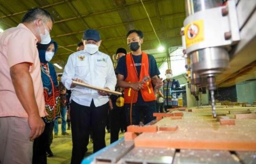 L'Ambiance Berdayakan Ponpes Hasilkan Produk Berdaya Saing Global