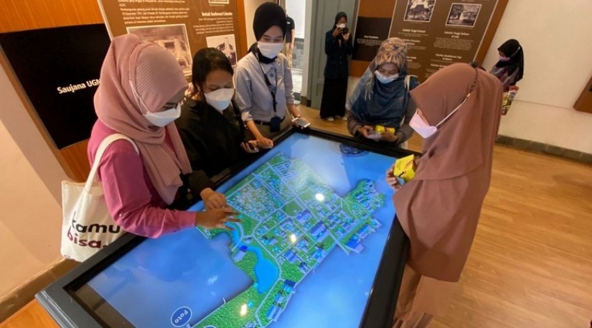 Mengenal Cagar Budaya UGM Lewat Tour De Heritage UGM